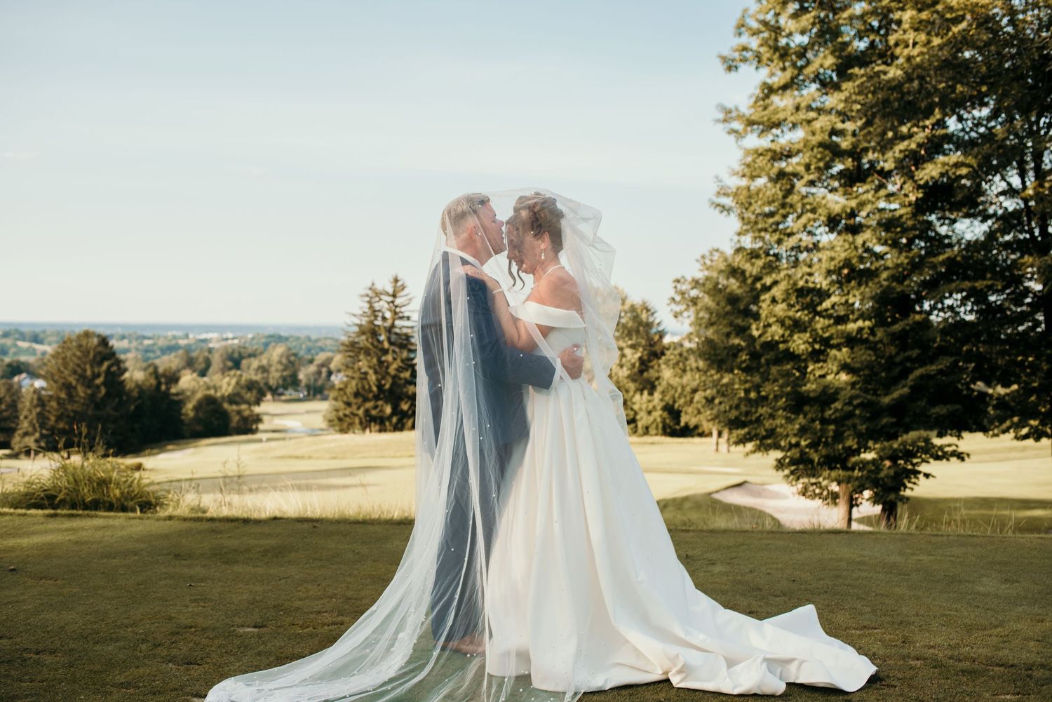 wedding photographer. Ocala photographer. Florida wedding photographer. travel wedding photographer. elopement photographer. NY wedding