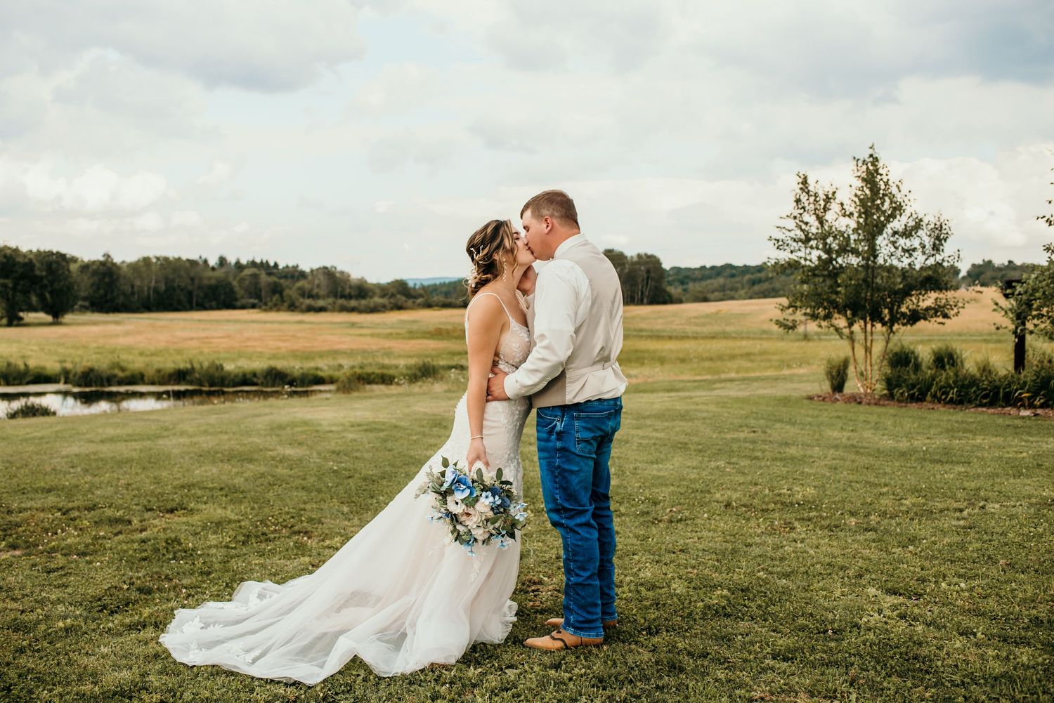 wedding photographer. Ocala photographer. Florida wedding photographer. travel wedding photographer. elopement photographer. NY wedding