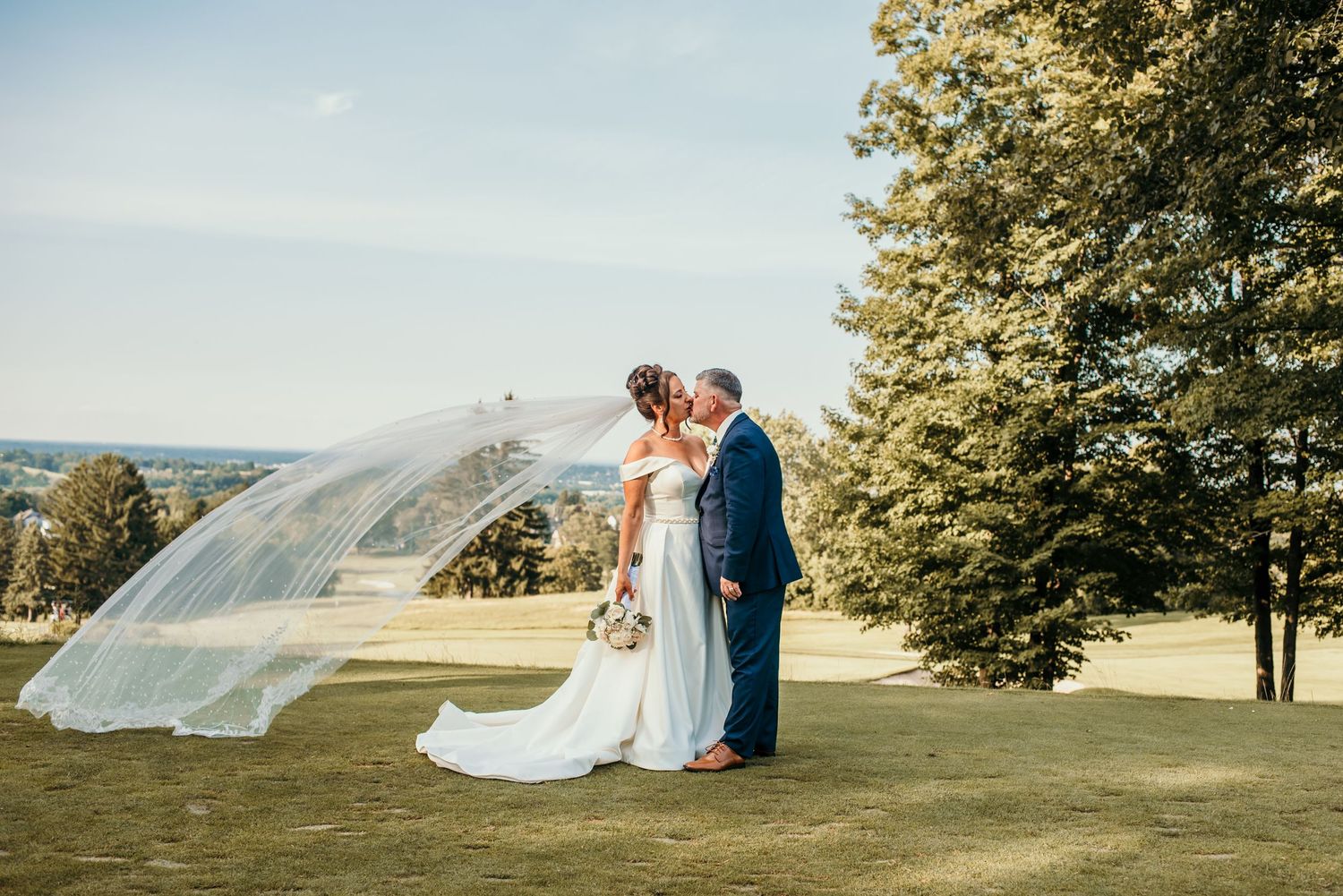 wedding photographer. Ocala photographer. Florida wedding photographer. travel wedding photographer. elopement photographer. NY wedding