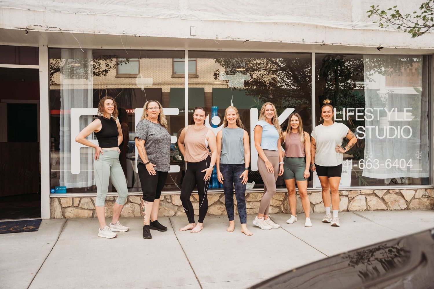 peak lifestyle studio la grande