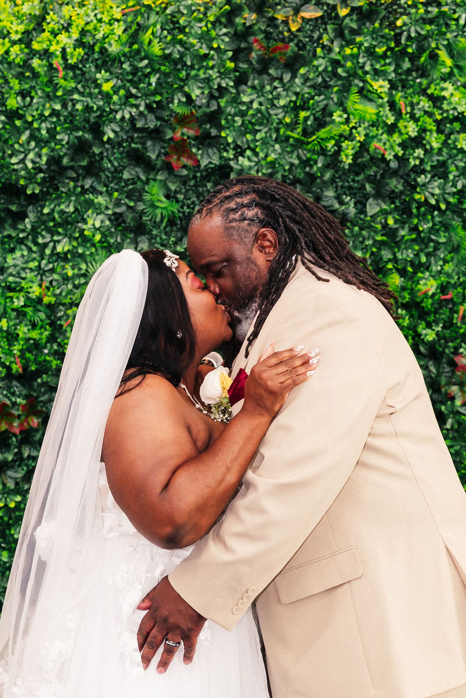 Fort Lauderale wedding miami kissing moment