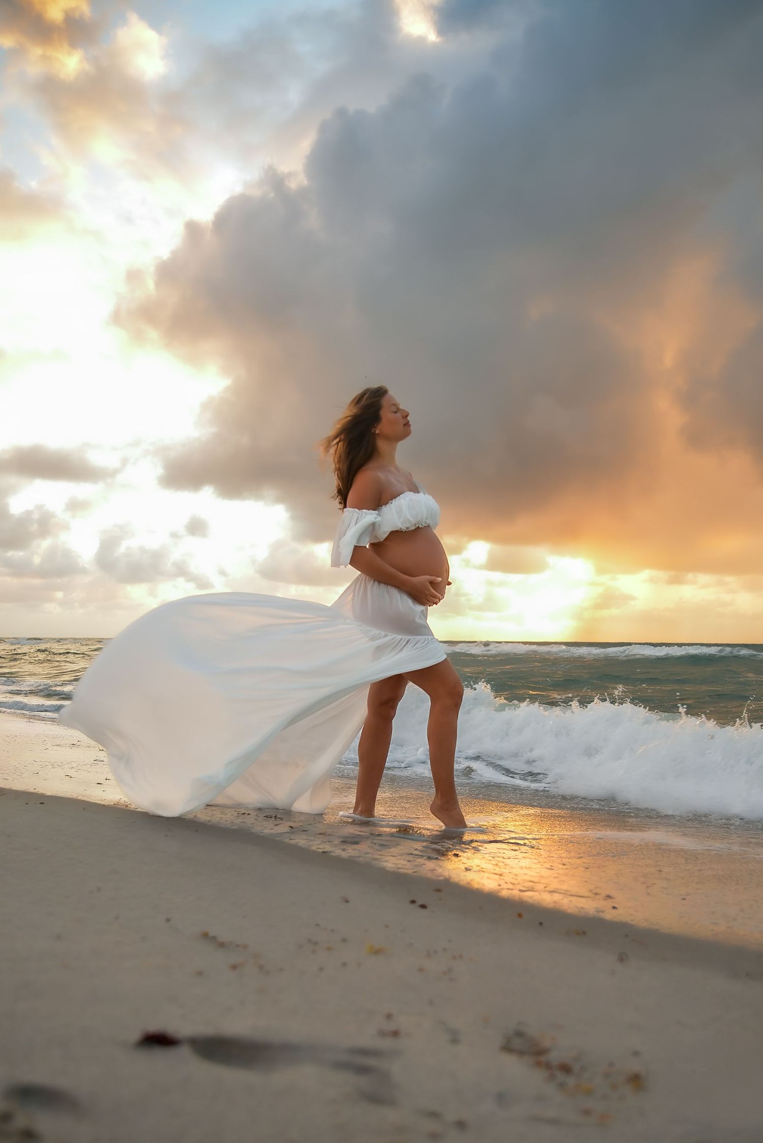 sunrise maternity session beautiful one hotel miami