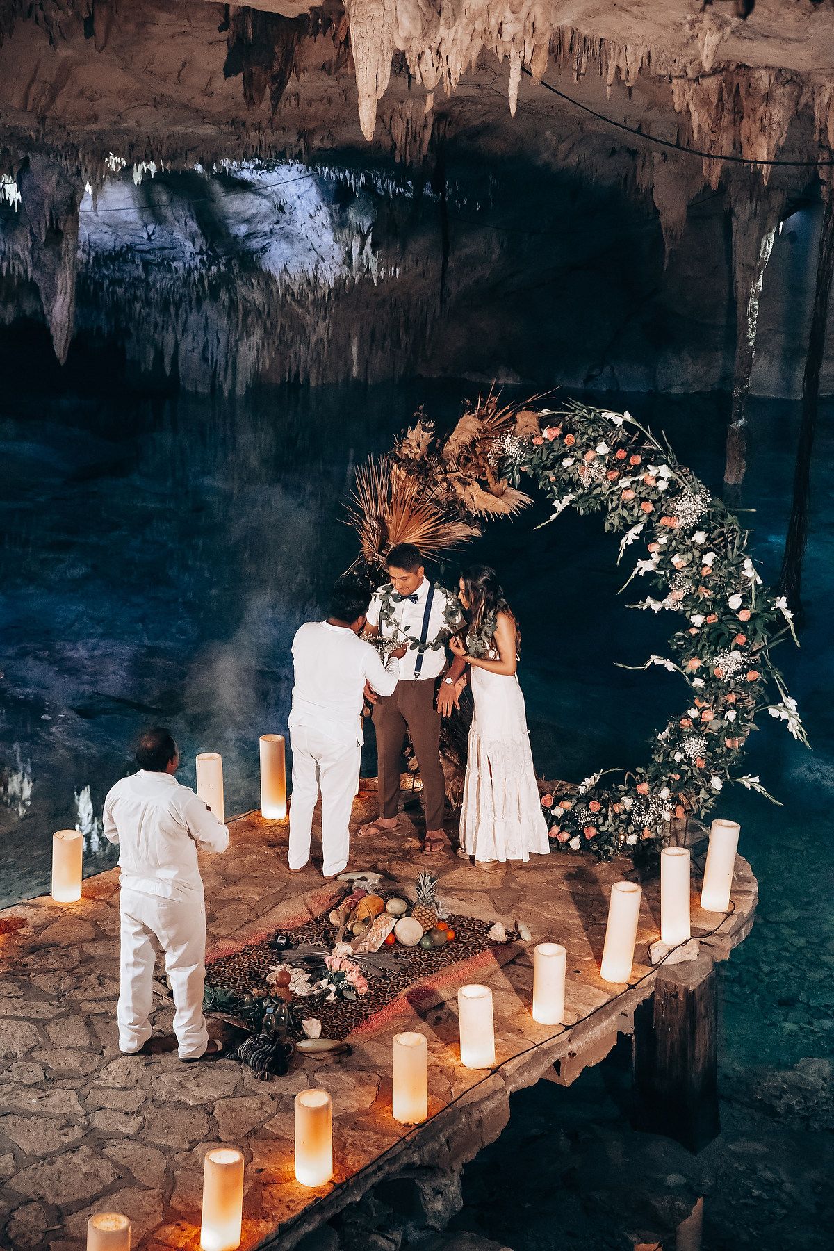 Cenote Taak Bi Ha wedding photographer capturing cenote ceremony