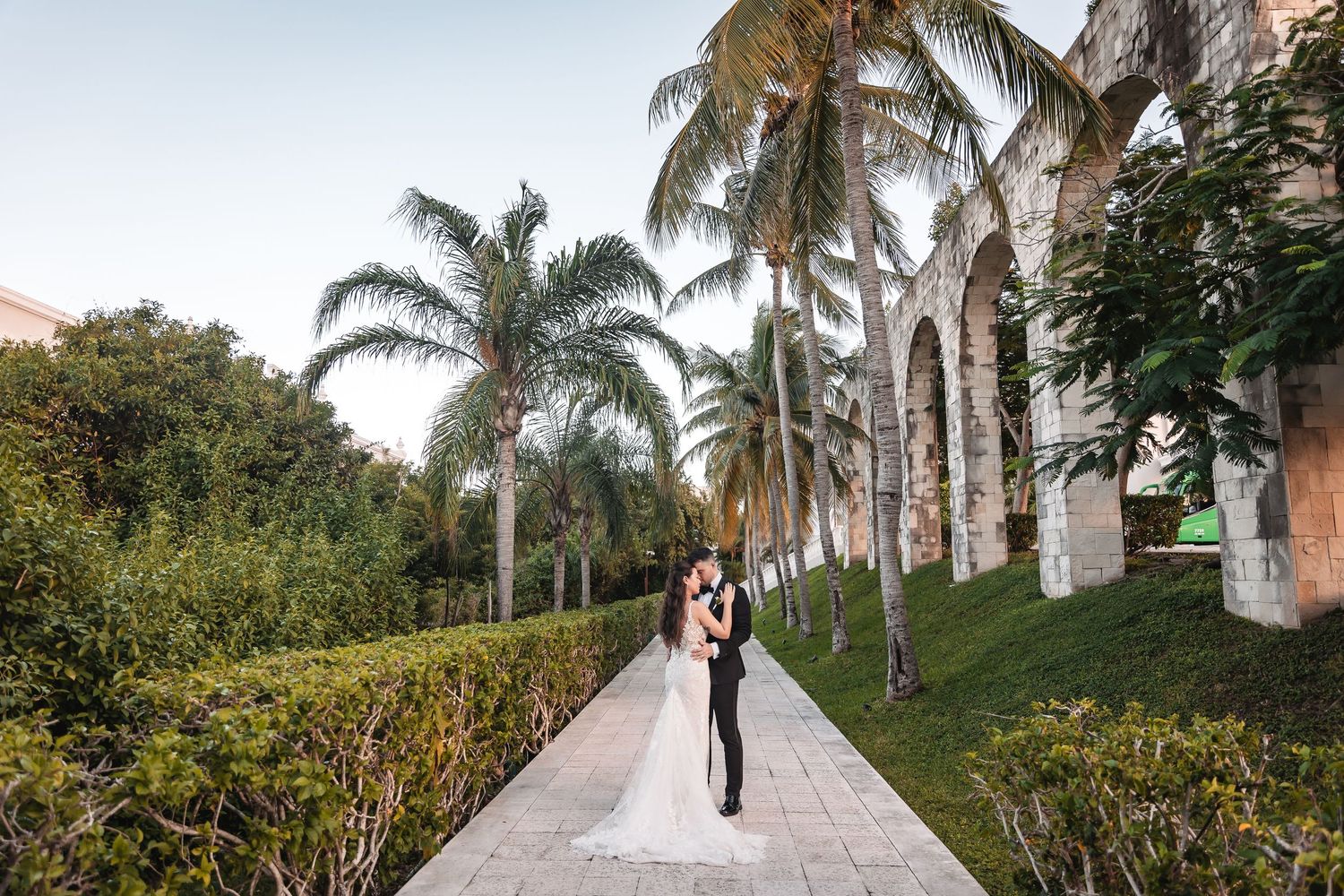 Luxury destination wedding at Dreams Tulum beach venue Mexico