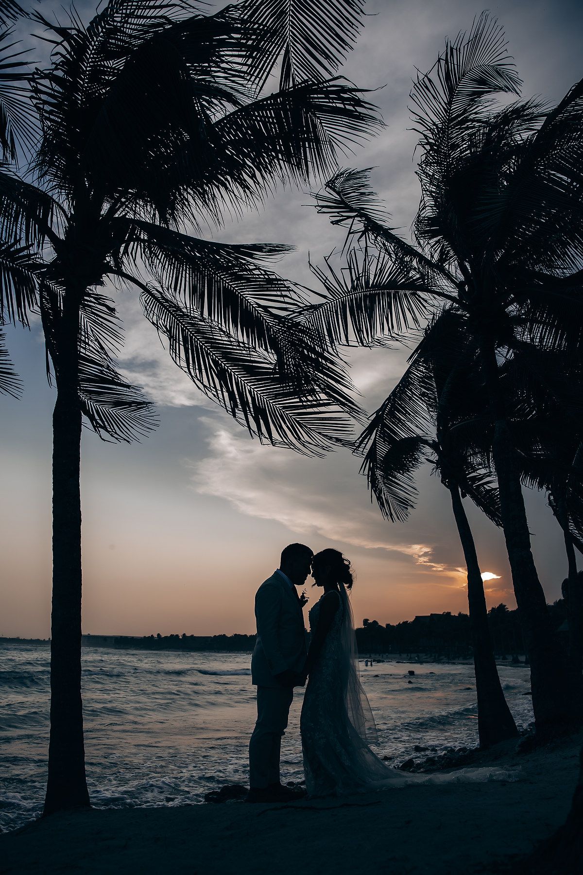 Elegant destination wedding photography Barcelo Riviera Maya