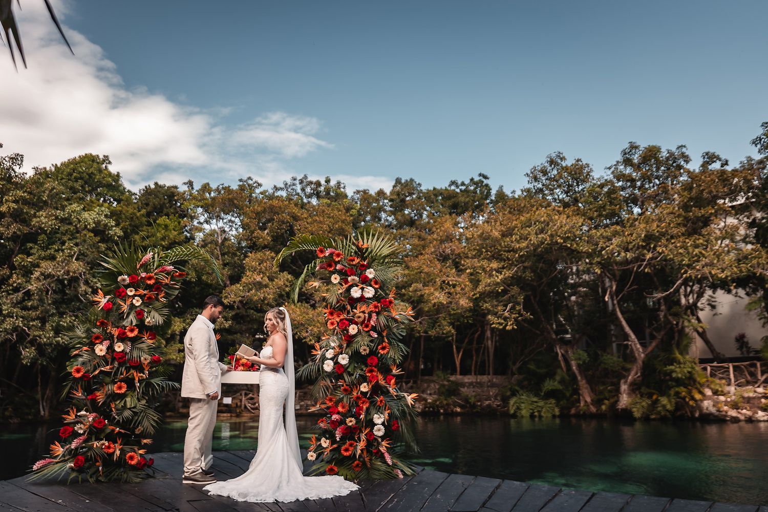 Destination wedding ceremony at Sandos Caracol Eco Resort Riviera Maya