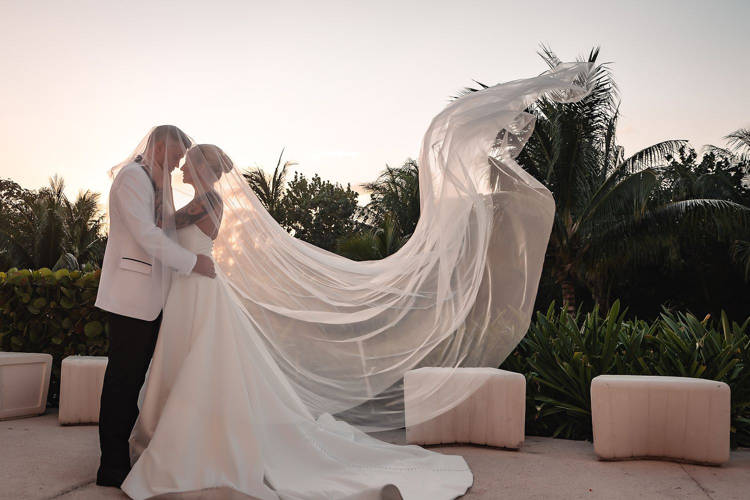 Sunset wedding photos at Grand Palladium Costa Mujeres Cancun