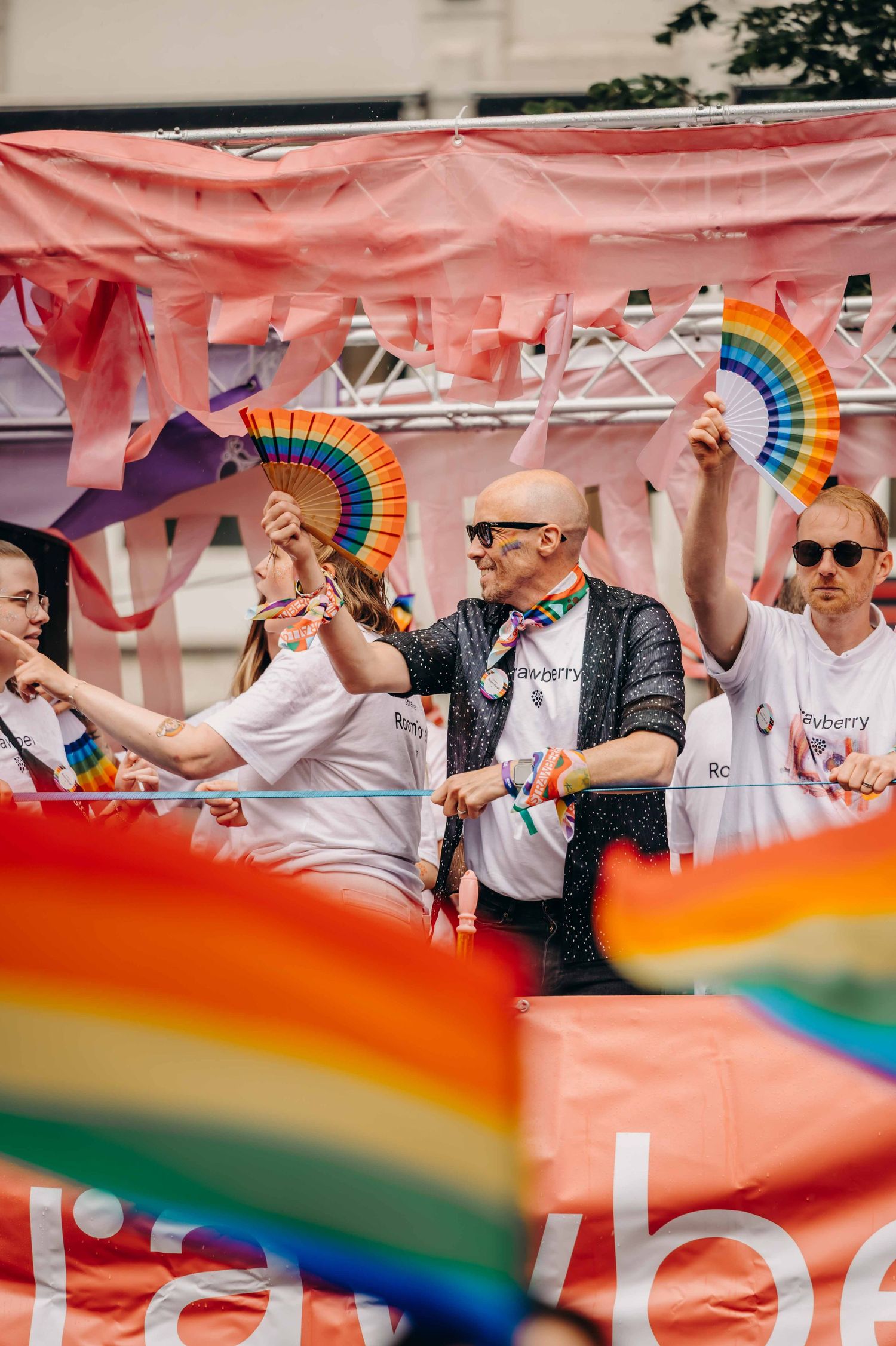 West pride Göteborg 2026, Pridetåg, pridefestival, eventfotograf,  fotograf uddevalla, Laila Vestlie