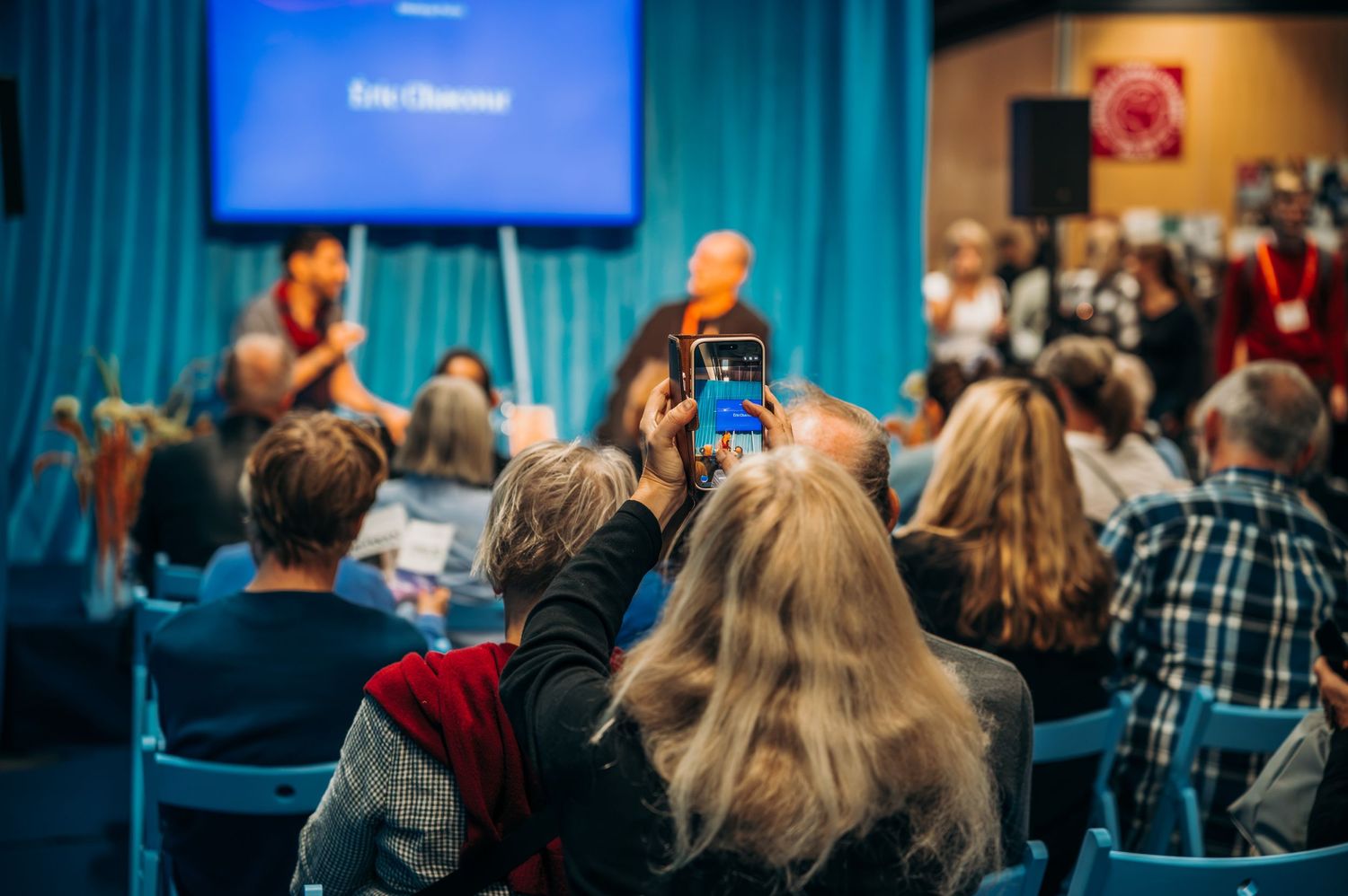 En del av Göteborgs-Postens monter på Bokmässan 2026. Eventfotografering.