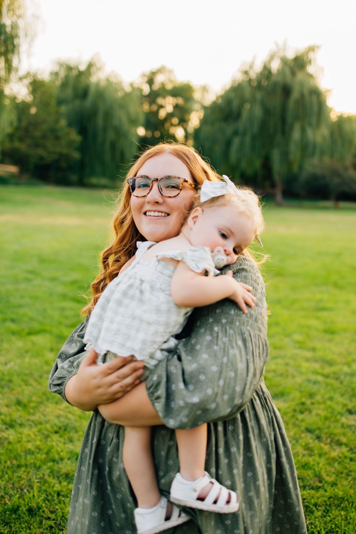 Family photography of a small family in the stunning landscape of a utah park