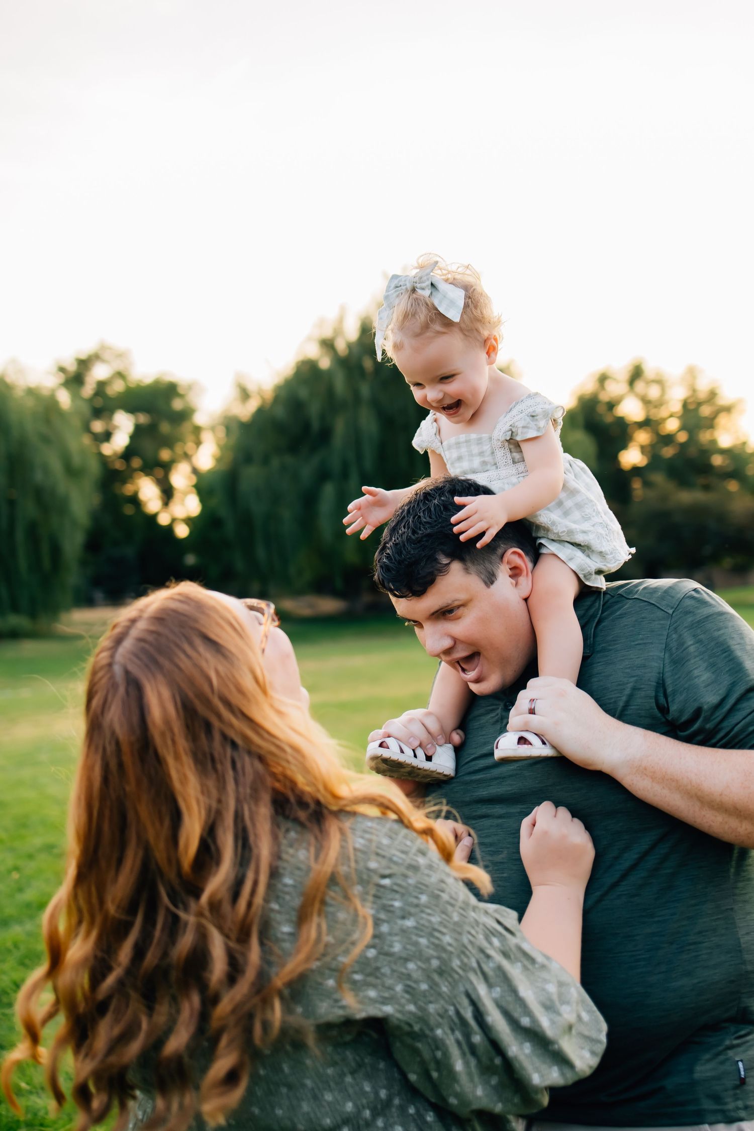 Family photography of a small family in the stunning landscape of a utah park
