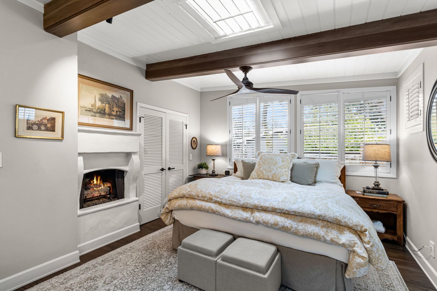 real estate photo master bedroom