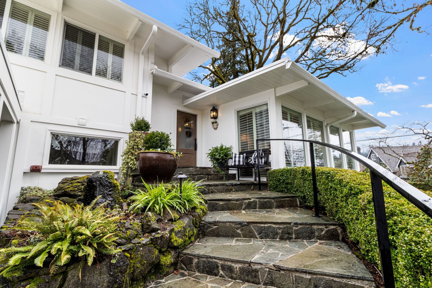 real estate photo exterior, front door