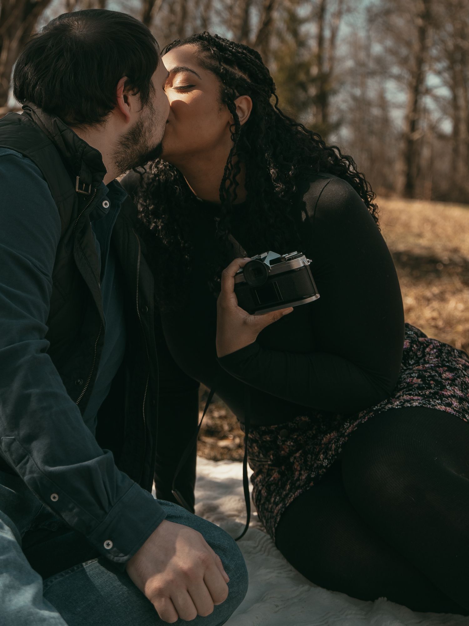 Vintage couple kissing in Cleveland Ohio by Gypsy Lens Photography. Moody, nostalgic, vintage, documentary wedding photography