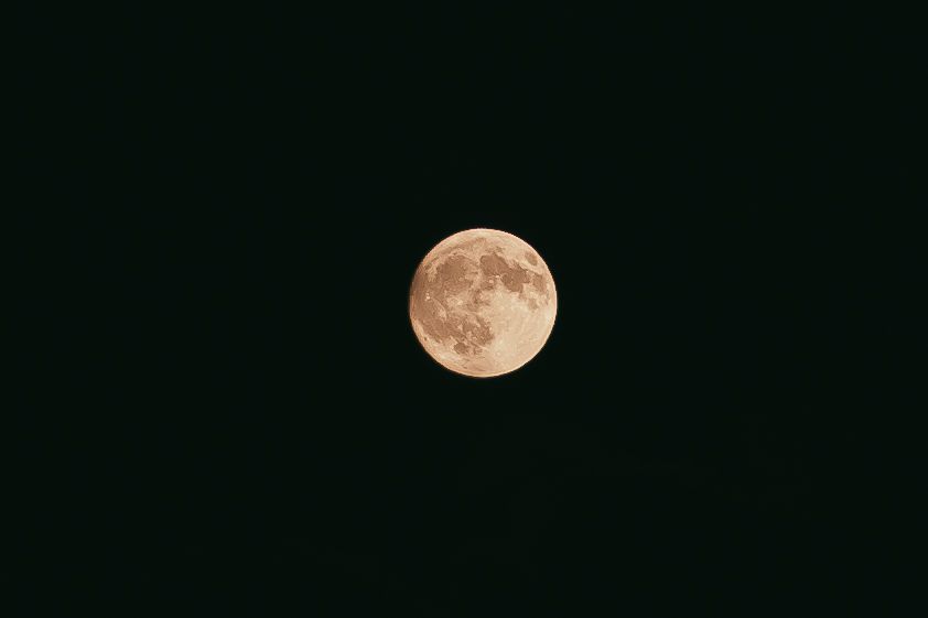 Full moon on wedding day in Hermitage Pennsylvania by Gypsy Lens Photography. Moody, vintage, documentary wedding photo.