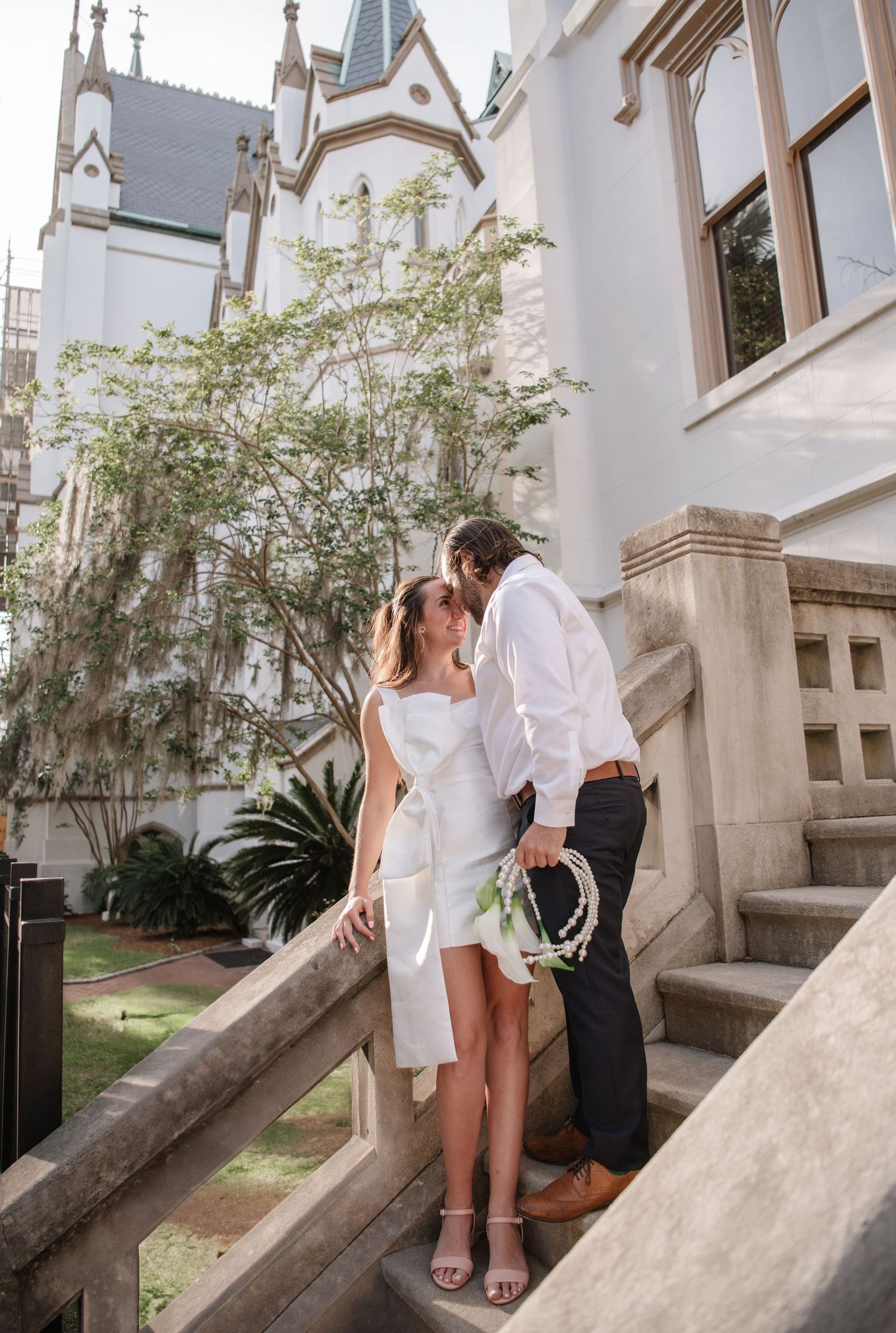 CHATOLIC CHURCH IN SAVANNAH DOWNTOWN GEORGIA SAVANNAH DOWNTOWN GEORGIA WEDDING PHOTOGRAPHER