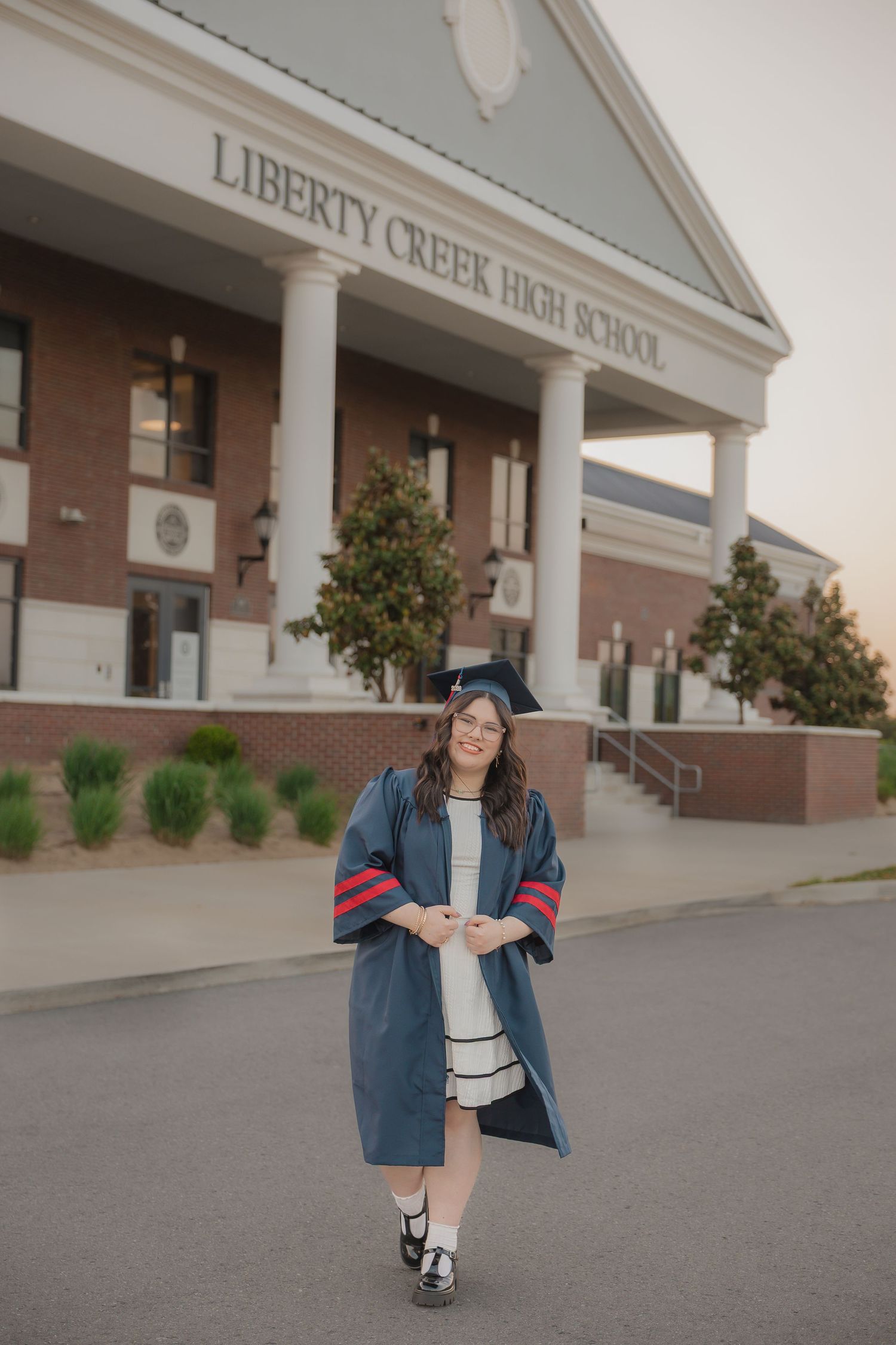 High school senior posing for an outdoor senior portrait session in middle Tennessee.