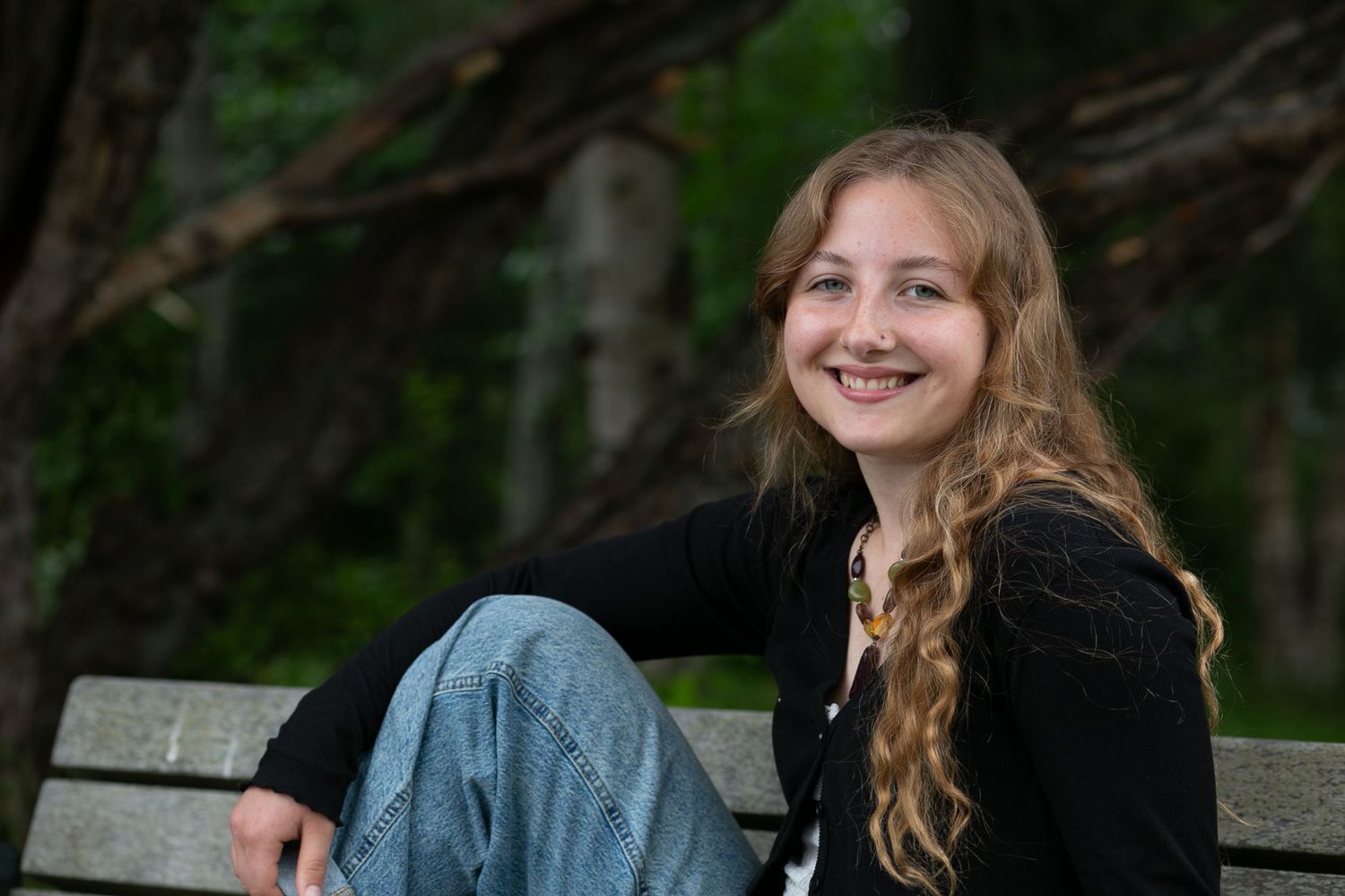 L senior photo