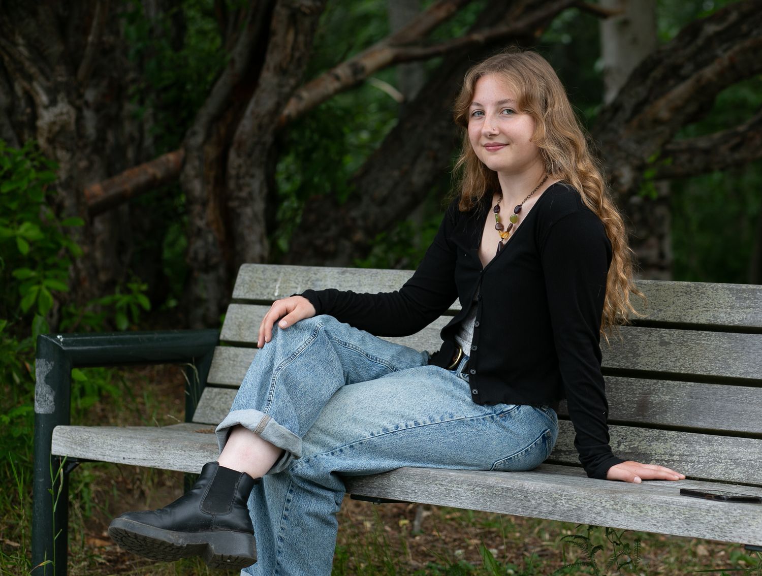L senior photo