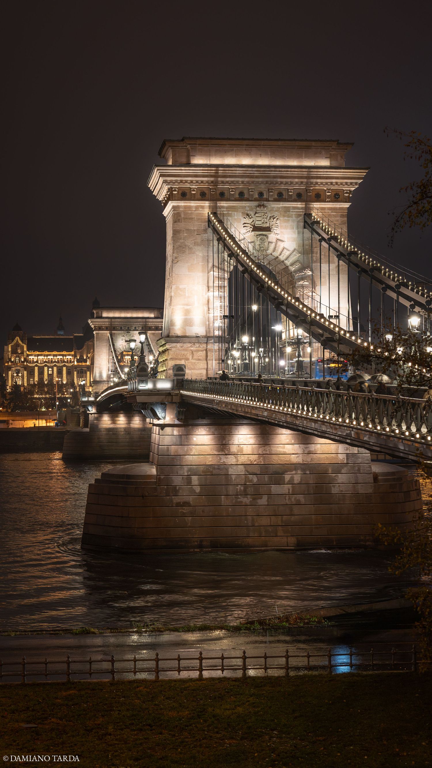 Ponte delle catene, Budapest, Ungheria. Hungary. Foto notturna
