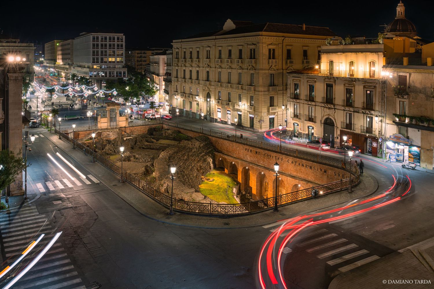 piazza stesicoro dall'alto, veduta dalla Camera di Commercio. Lunga esposizione. Catania, Sicilia