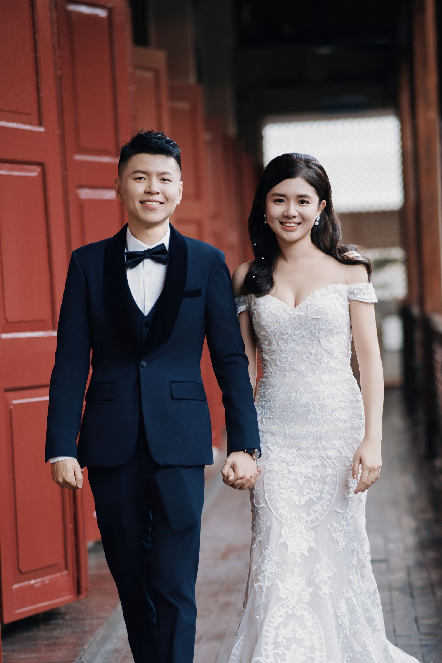 Radiant bride at Seven Terraces, a top choice for heritage wedding photography Penang, in a lace gown