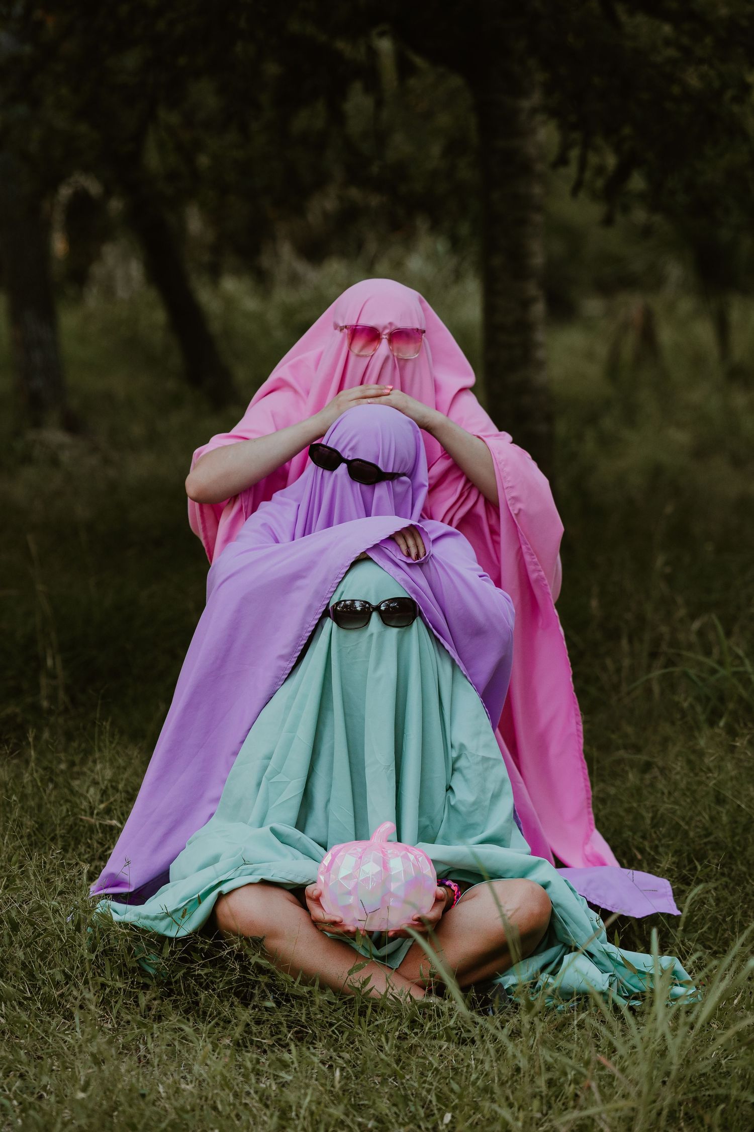 Halloween ghost photoshoot minis in Victoria, TX.
