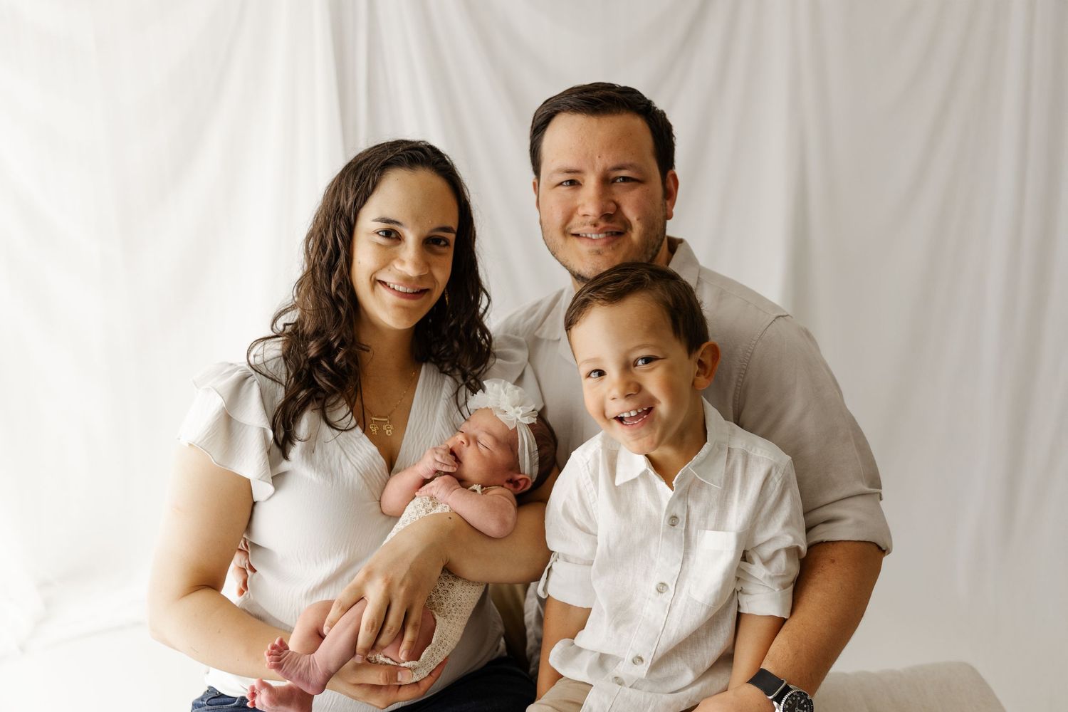 Minneapolis newborn photographer
