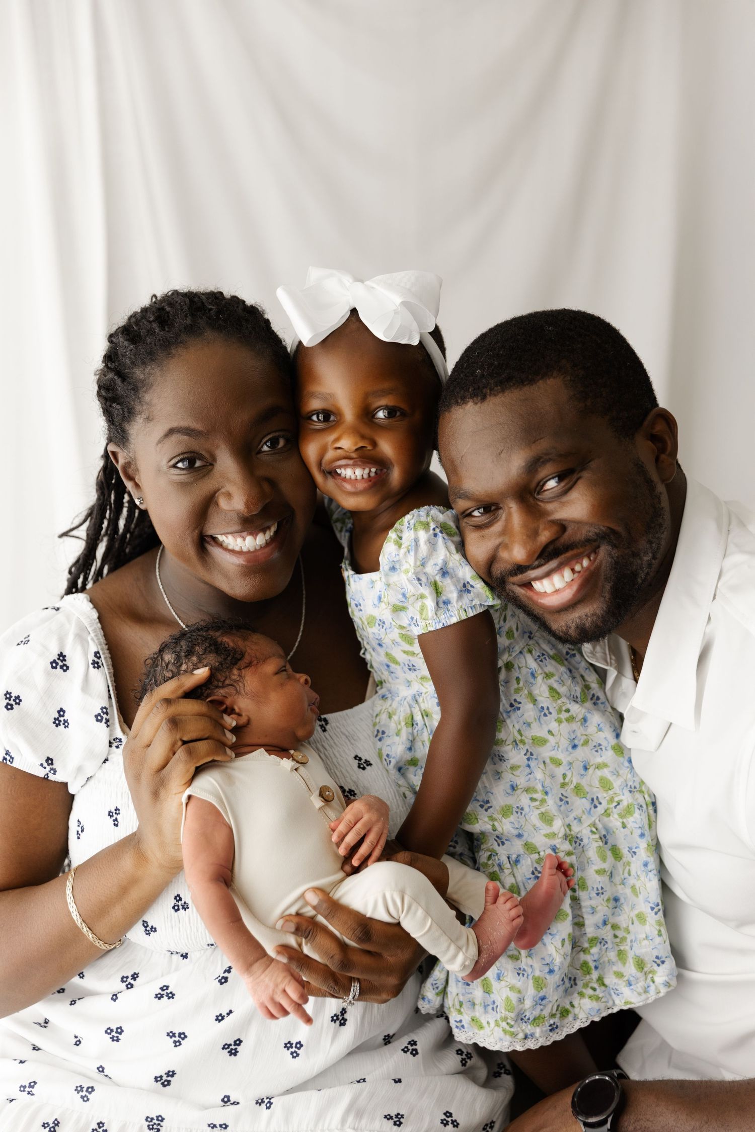 Minneapolis newborn photographer