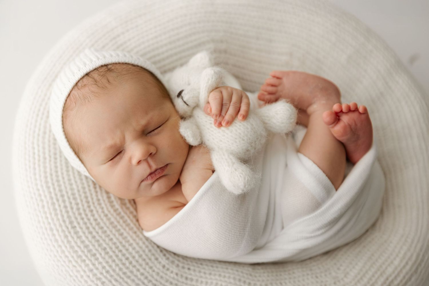 Minneapolis newborn photographer