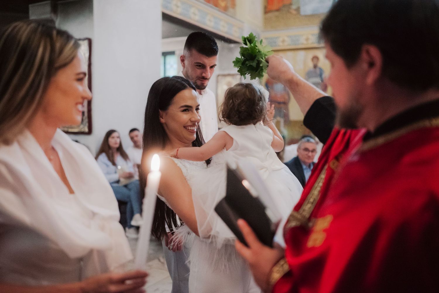 Фотограф за кръщене, заснемане на кръщене, фотограф свето кръщене, снимки на кръщене, карина беновска, фотограф софия, документален фотограф