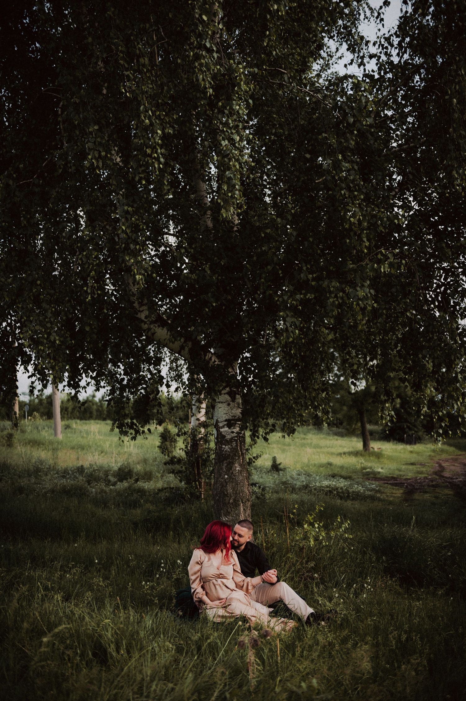 Семеен фотограф, семейна фотосесия, бременна фотосесия, фотосесия по залез, семейна фотография, Карина Беновска, фотосесия в полето