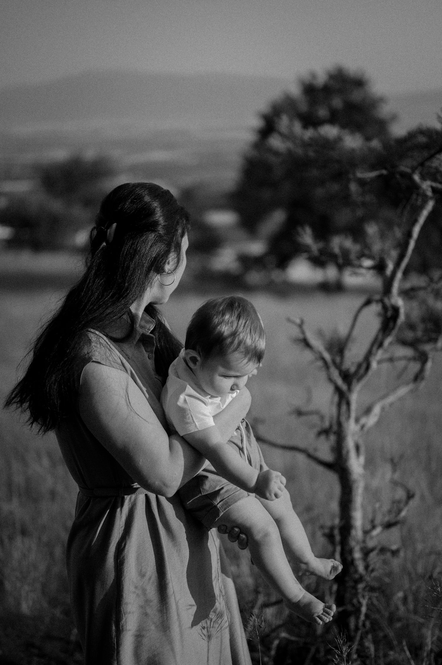 Семеен фотограф, семейна фотосесия, външна фотосесия, фотосесия по залез, фотосесия в гората, фотосесия навън, снимки на бебе, семейство