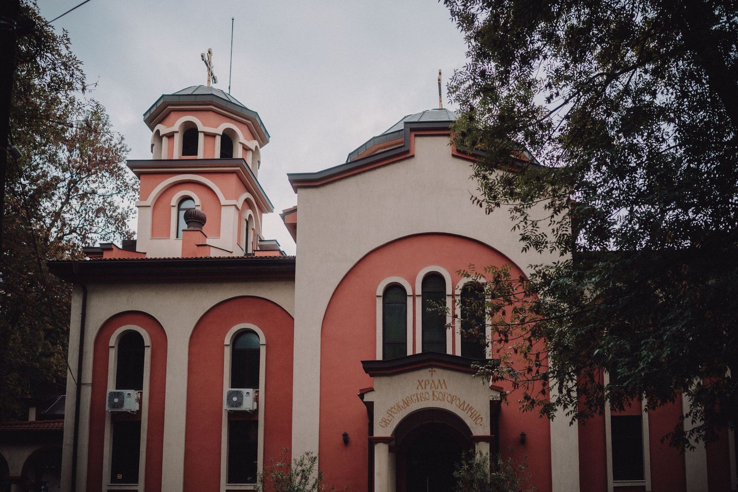 Фотограф за кръщене, заснемане на кръщене, фотограф свето кръщене, снимки на кръщене, карина беновска, фотограф софия, документален фотограф