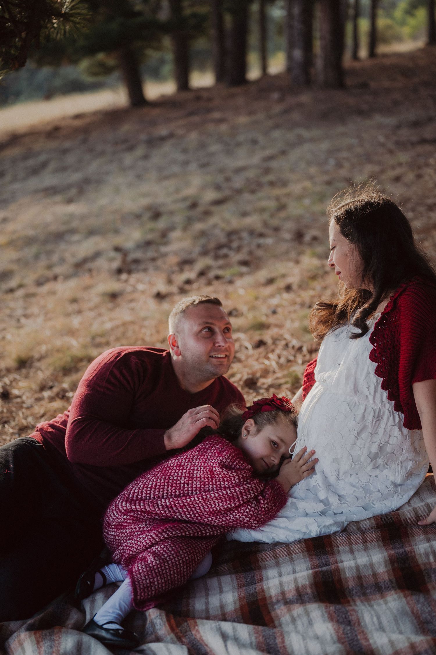 Семеен фотограф, семейна фотосесия, бременна фотосесия, фотосесия за бременни, бременни снимки, семейна фотография, фотосесия навън, бебе
