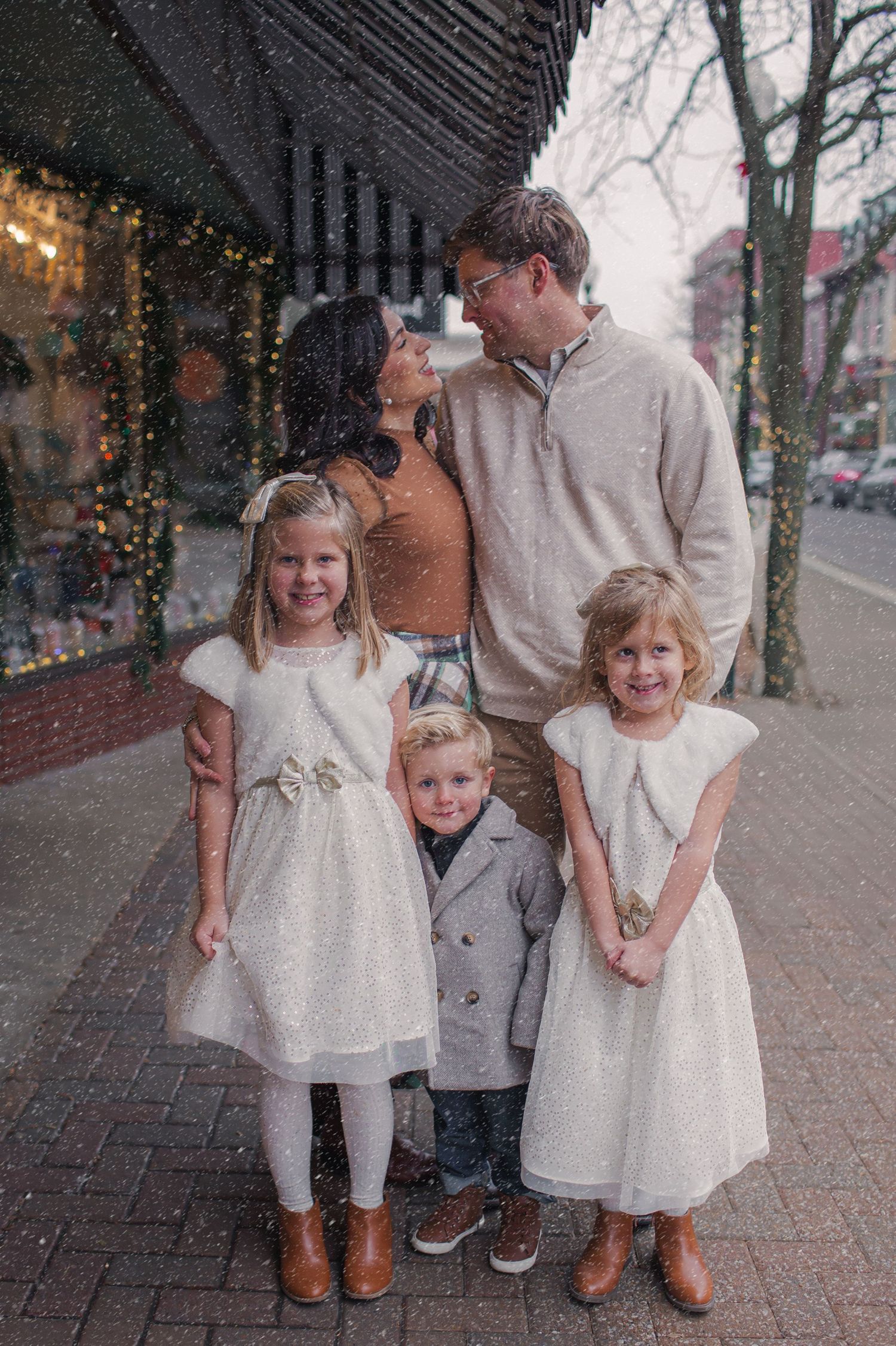 Winter family photos color palette