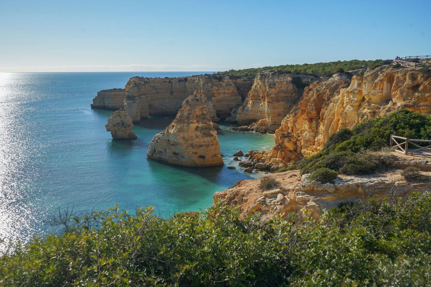 Elopement location idea, gorgeous cliffs above the ocean Algarve, Portugal