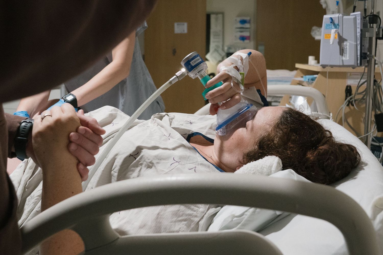 Birth photography in Regina, Saskatchewan documenting natural, hospital and home births across Saskatchewan and the Canadian Prairies.
