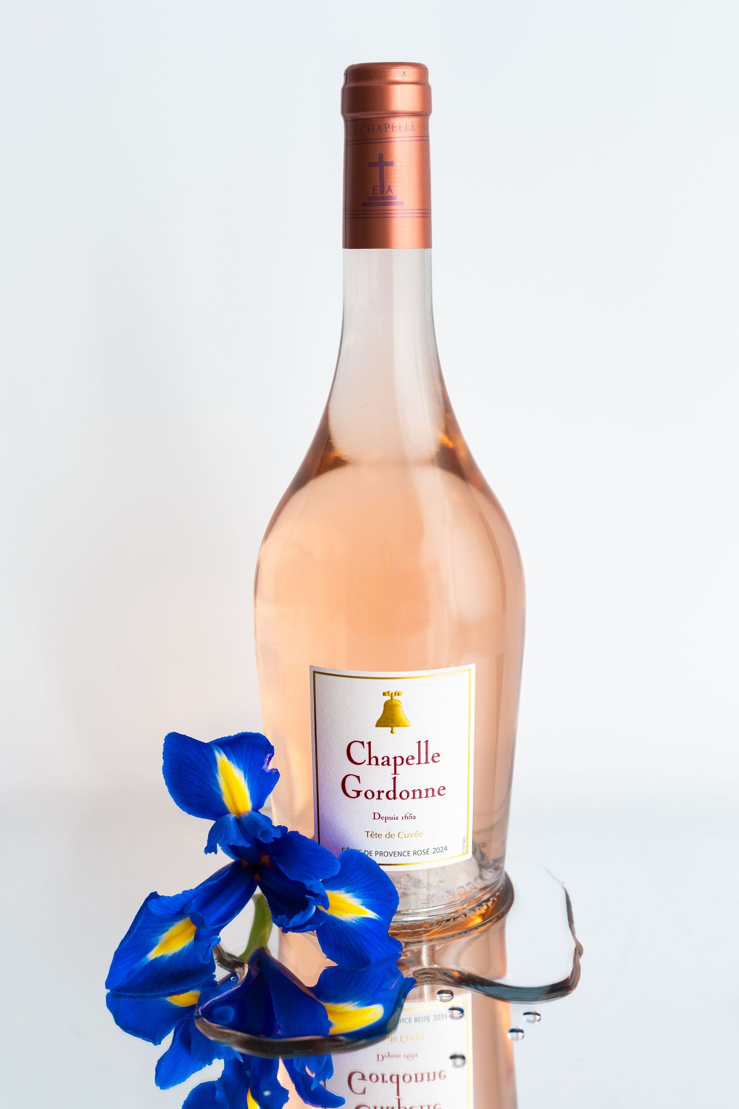 bouteille-de-vin-shooting-studio-provence-iris