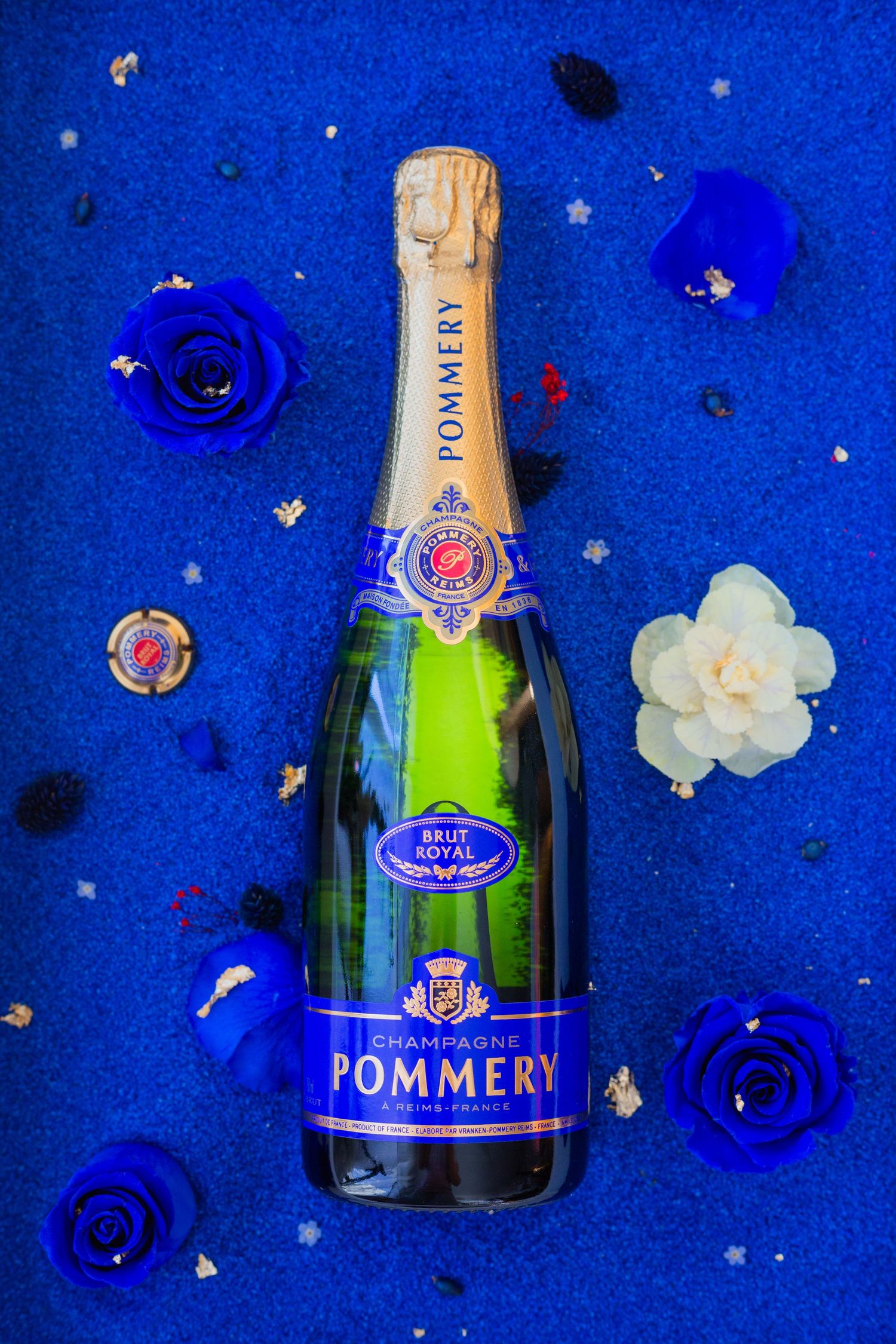 Shooting-champagne-pommery-blue-studio-france-photographer-var-pierrefeu-du-var
