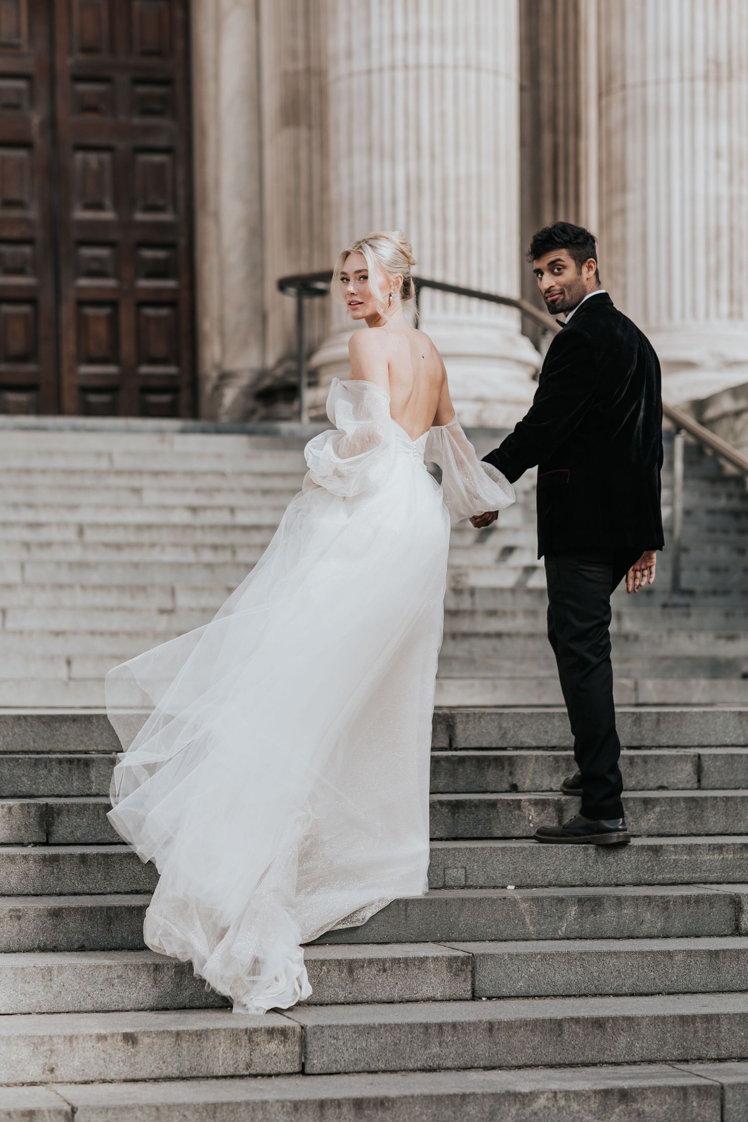 Editorial Wedding Moment at St Pauls Cathedral, London
