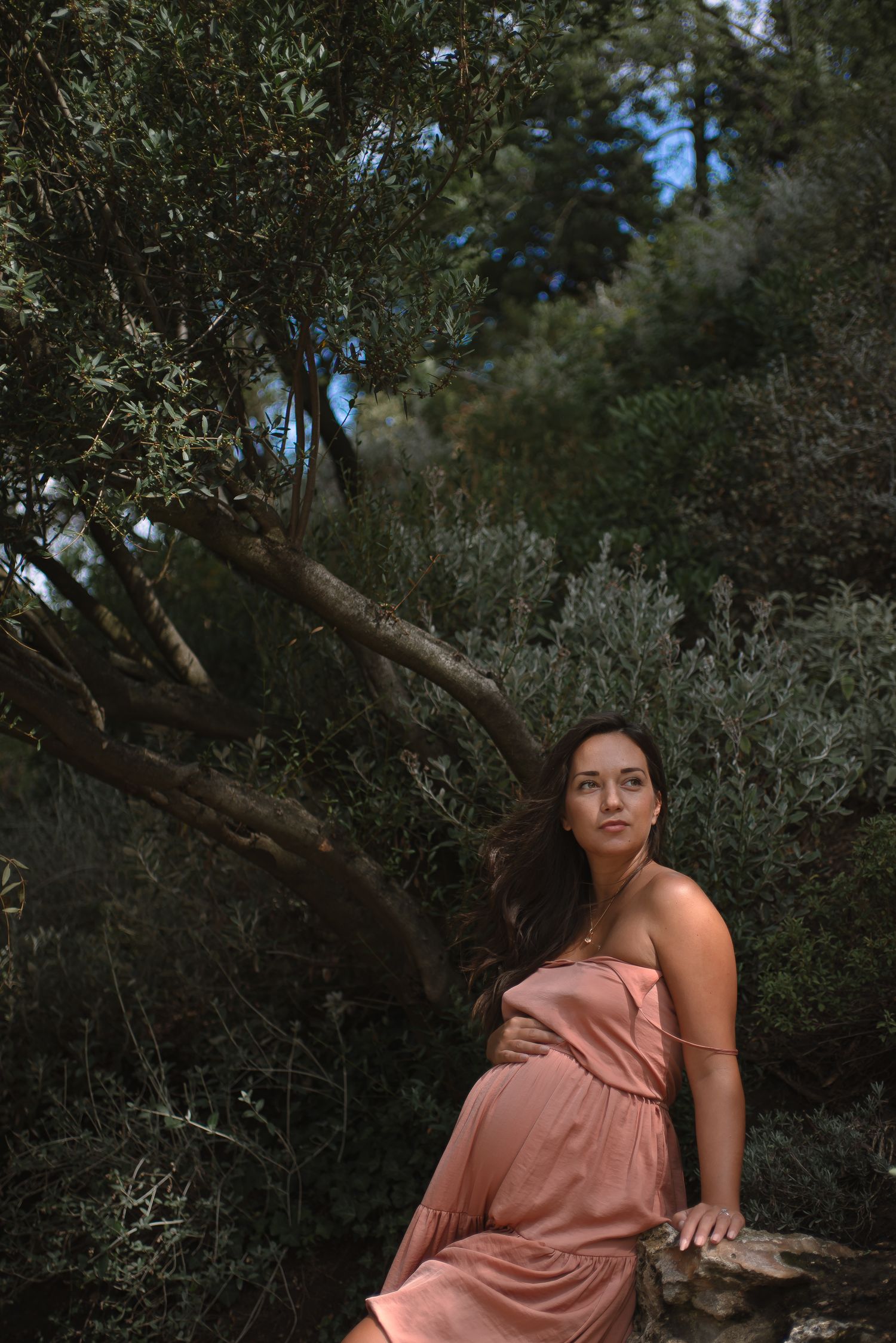 Portrait Paris Pregnancy - Aesthetic Paris - Paulie Delic