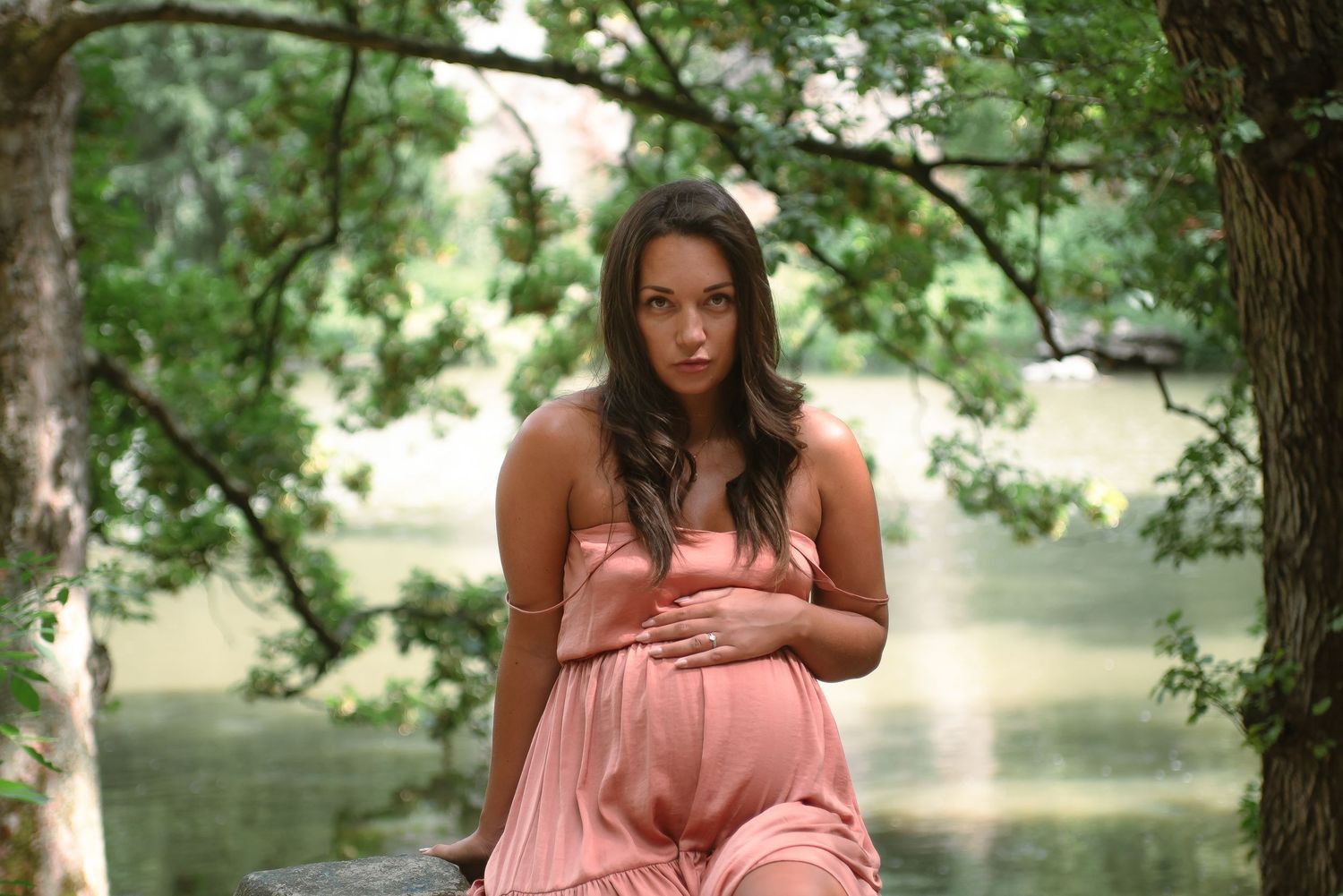 Portrait Paris Pregnancy - Aesthetic Paris - Paulie Delic
