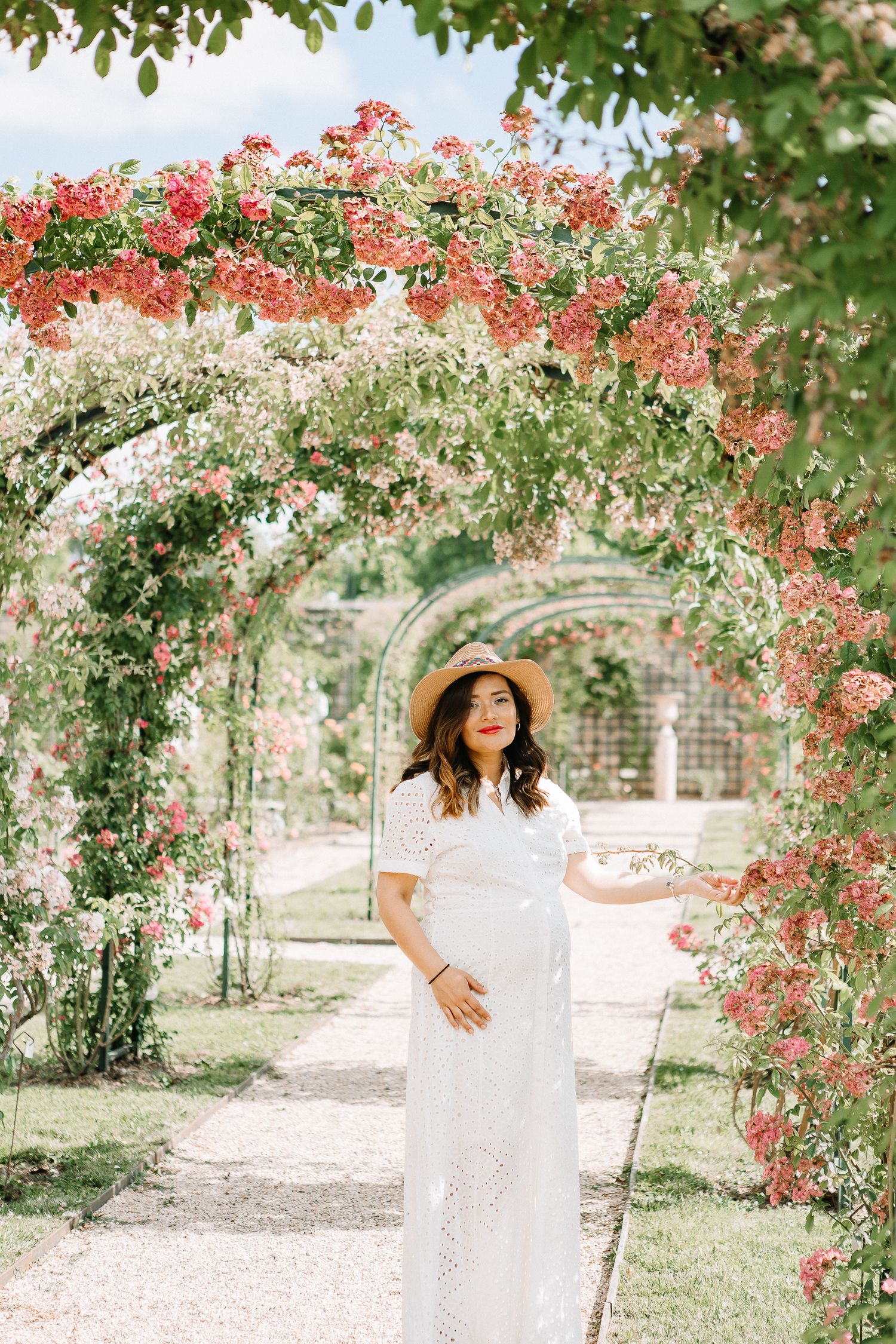 Portrait Paris Pregnancy - Aesthetic Paris - Paulie Delic Portrait