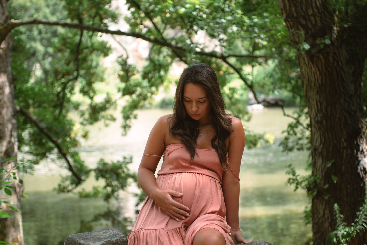 Portrait Paris Pregnancy - Aesthetic Paris - Paulie Delic