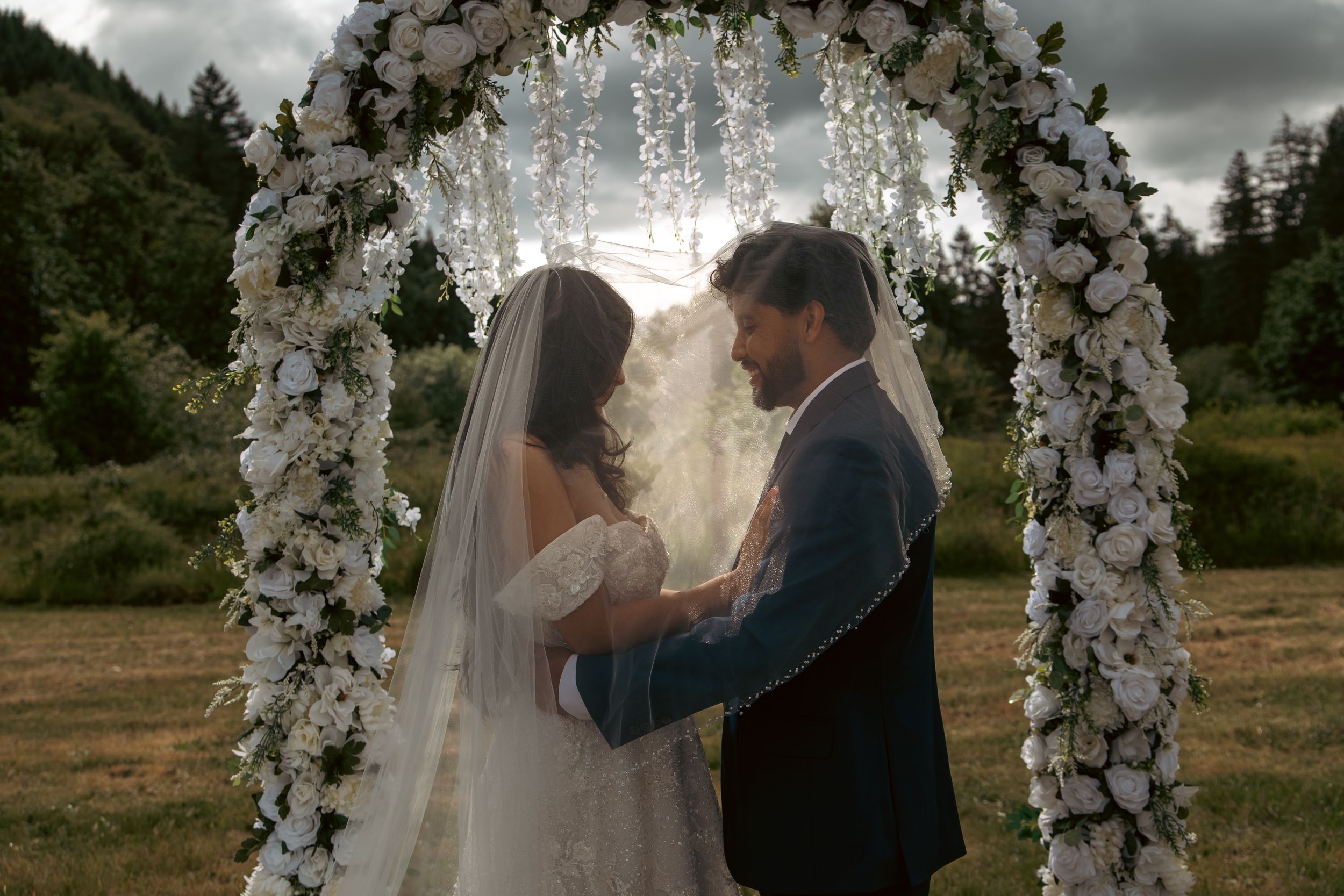 Veil and Vows Collective wedding photography