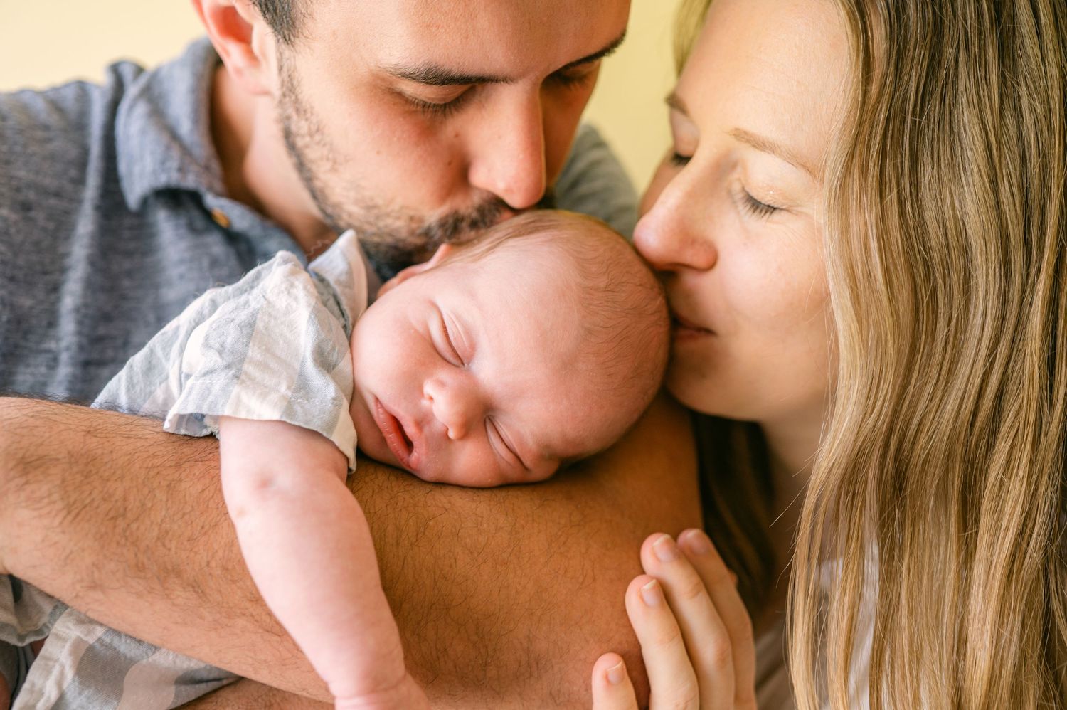 in-home newborn session in Stafford VA by Kaleigh Olinger Photography