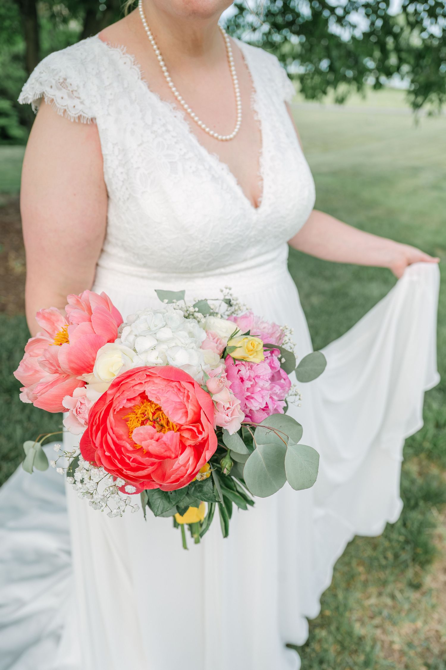 outdoor wedding at Lake Anna in Mineral VA by Kaleigh Olinger Photography