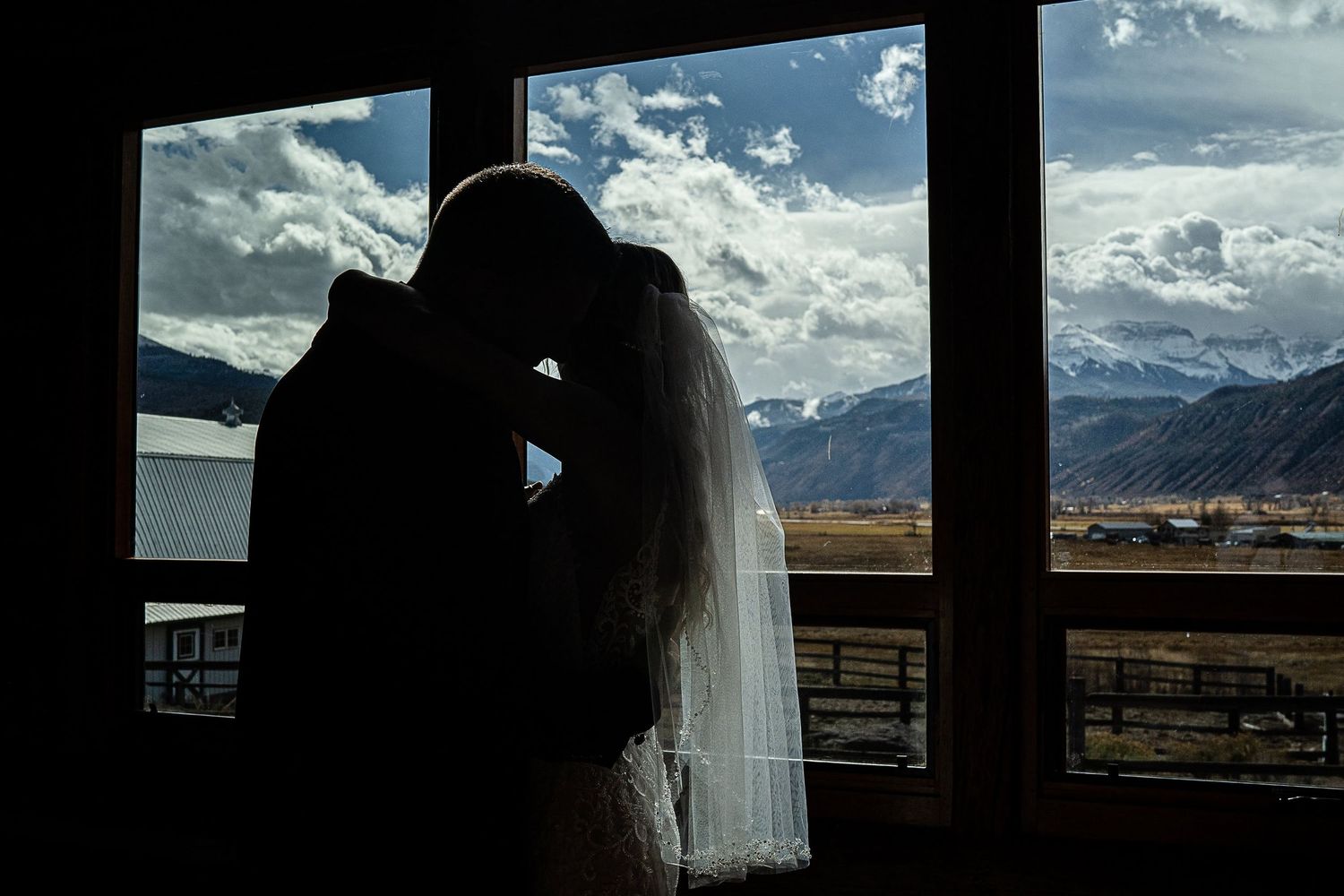 Affordable wedding venues in colorado under $1000, where this silhouette images was captured by elopement photographers near Montrose.