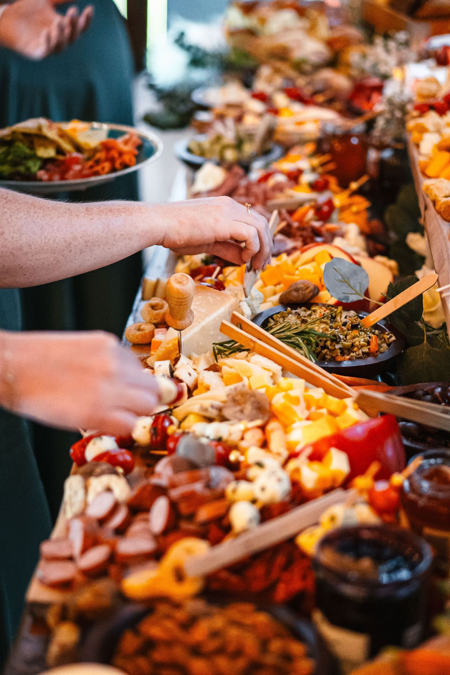 Dinner at Barn wedding